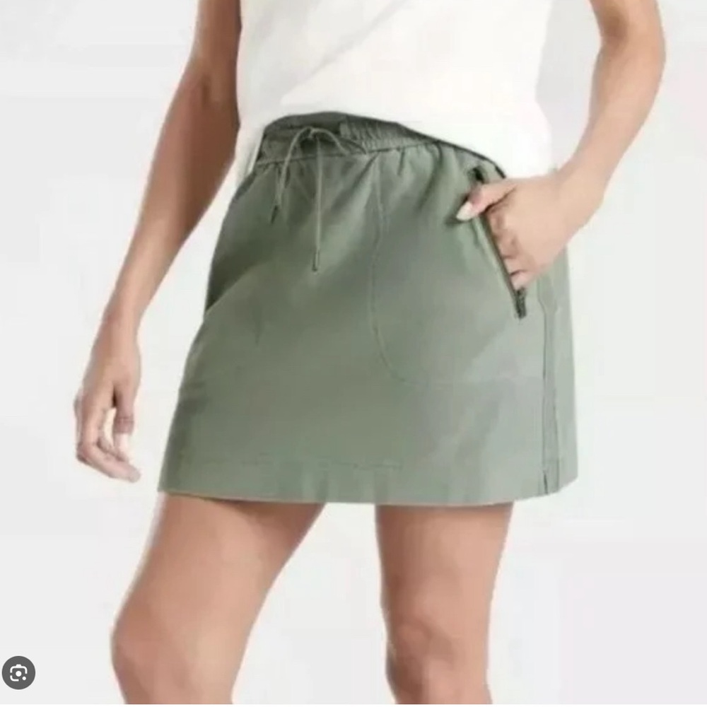 Athleta Farallon Skirt Green 8T